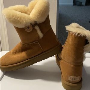 UGG Button Bailey boots